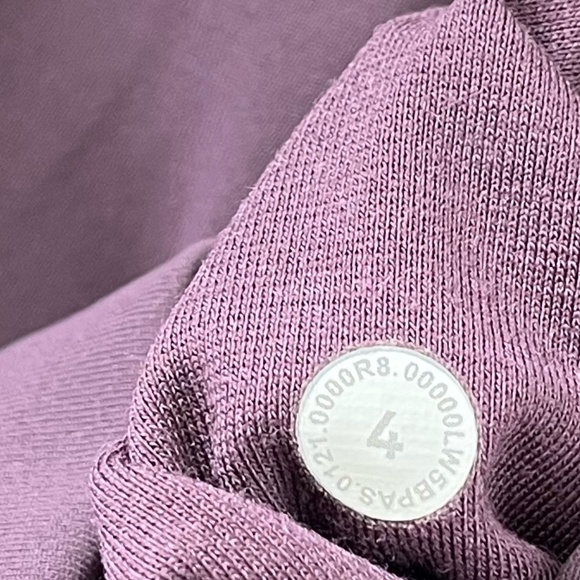 LULULEMON | Breathable Wunder Train High-Rise Crop 23" in Grape Thistle | Size 4 - Picture 5 of 8